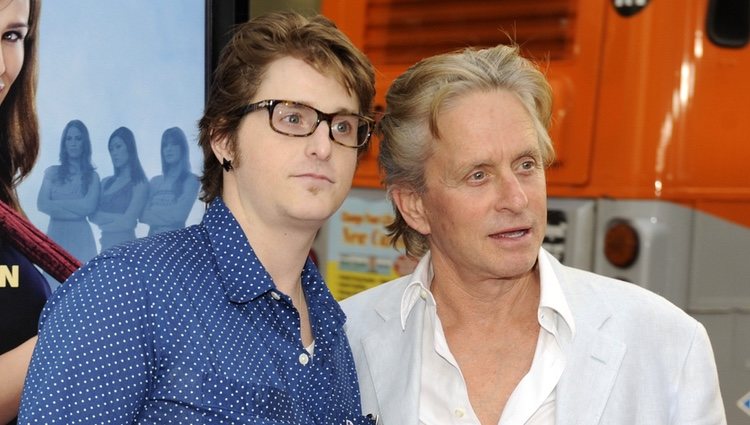 Michael Douglas junto a su hijo Cameron Douglas