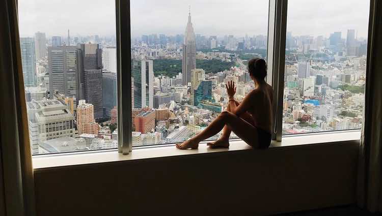 Cristina Pedroche posando desnuda desde su hotel de Tokio