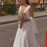 Anna Ruiz llegando a su boda con Alberto Garzón en Ceniceros, La Rioja