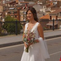 Anna Ruiz llegando a su boda con Alberto Garzón en Ceniceros, La Rioja