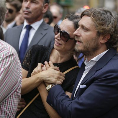 Familiares y amigos en el funeral de Dámaso González