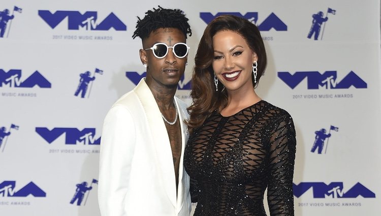 21 Savage y Amber Rose en los MTV VMA 2017