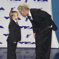 Pink con su hija Willow en los MTV VMA 2017