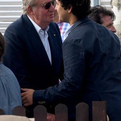 El Rey Juan Carlos saluda a su nieto Froilán en la Final Copa de Oro del Torneo Internacional de Polo de Sotogrande