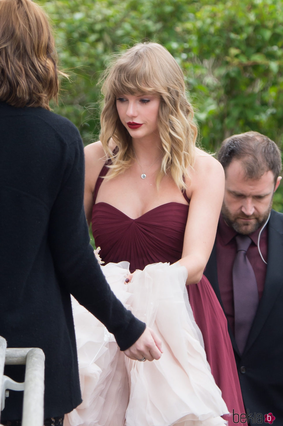 Taylor Swift en la boda de su mejor amiga