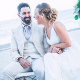 Yoli y Jonathan ('GH15') compartiendo miradas el día de su boda