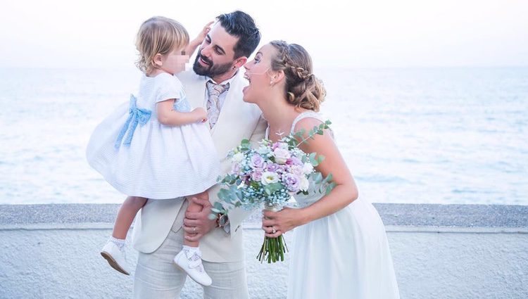 Yoli y Jonathan ('Gh15') disfrutan de su boda junto a su hija Valeria