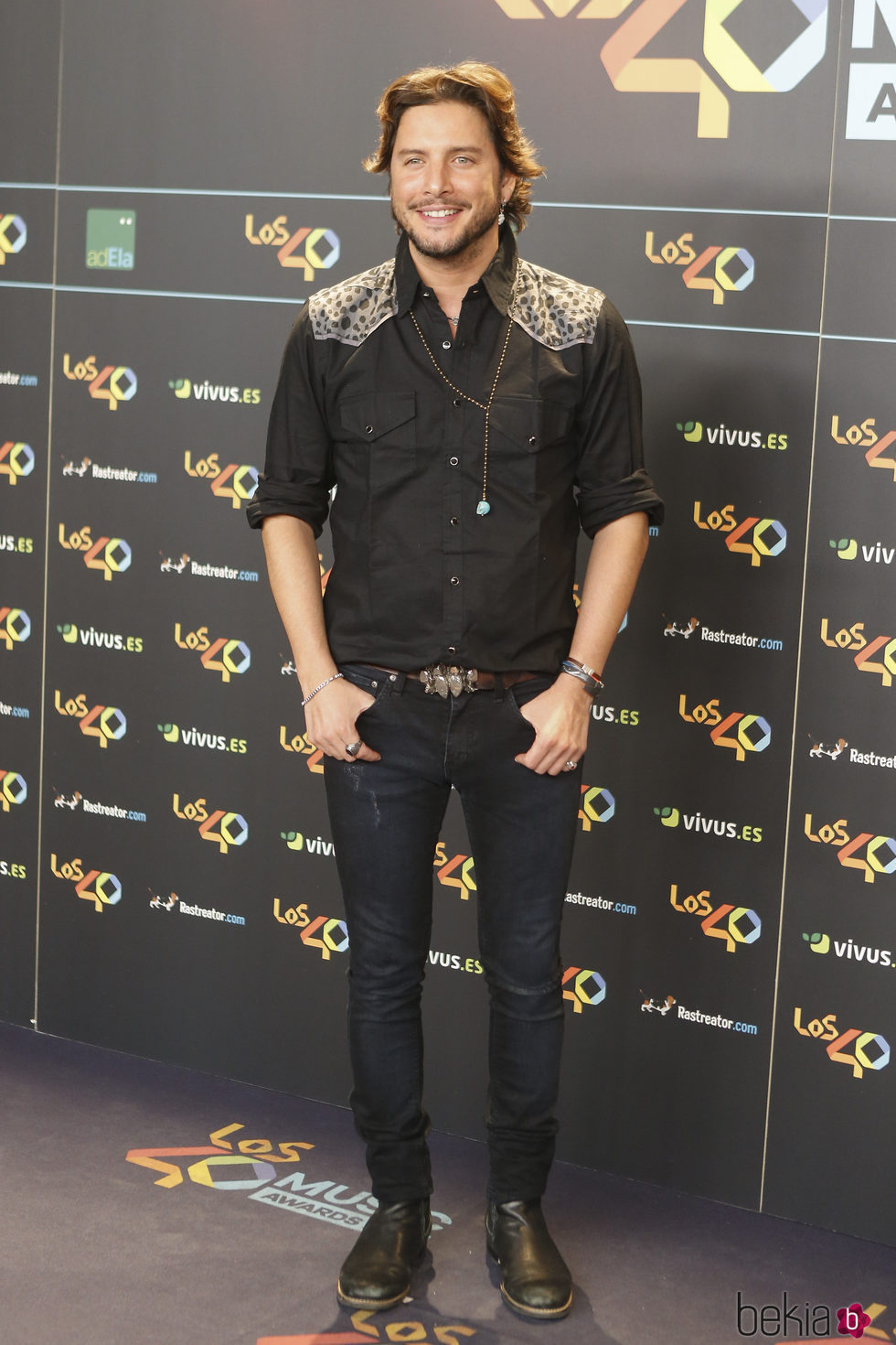 Manuel Carrasco en la cena de los nominados a los Premios 40 Pricipales 2017