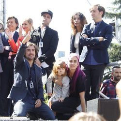 La familia de Ángel Nieto en el homenaje celebrado a las puertas del Bernabéu en Madrid