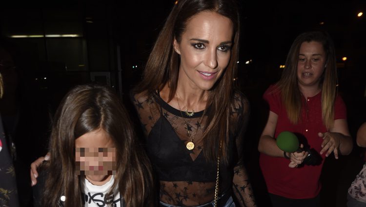 Paula Echevarría y su hija Daniella Bustamante en el concierto de Maluma en Madrid