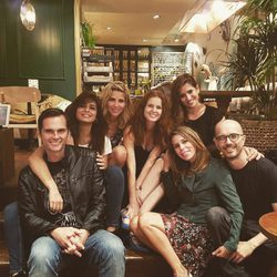 Elsa Pataky, Lucía Jiménez, Marian Aguilera, Aurora Carbonell, Roberto Hoyas y Mariano Alameda se reencuentran en Madrid