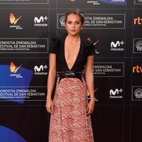 Alicia Vikander en la gala de inauguración del Festival de San Sebastián 2017