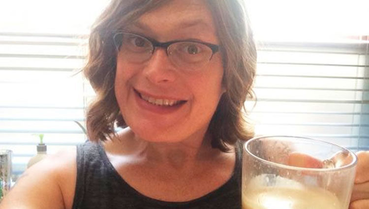 Lilly Wachowski posando con su nueva imagen