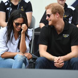 El Príncipe Harry y Meghan Markle, felices y enamorados