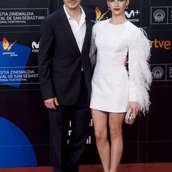 Úrsula Corberó y Chino Darín en el Festival de Cine de San Sebastián 2017