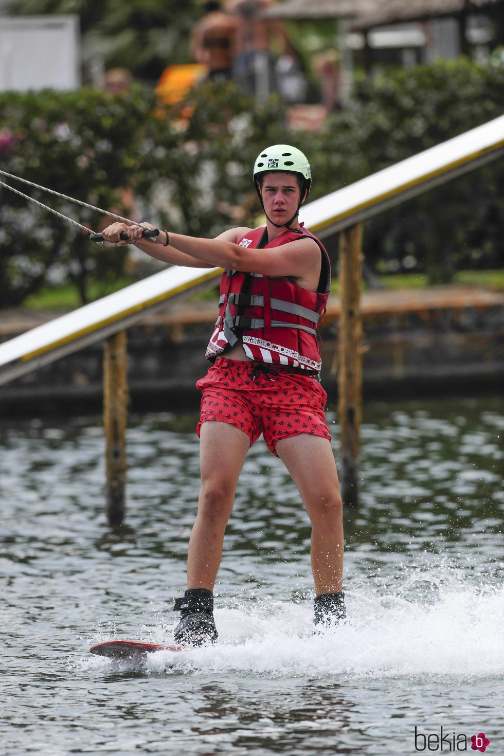 Juan Urdangarin practicando wakeboard en Mallorca