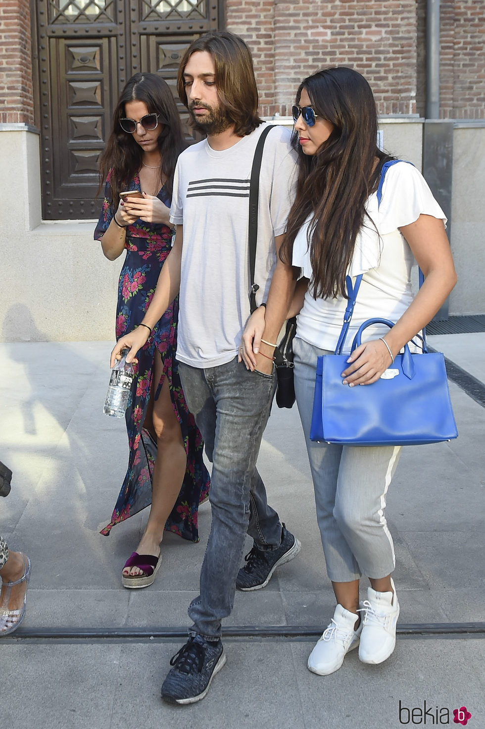 Juan Carmona y Sara Verdasco visitan a Antonio Carmona en el hospital