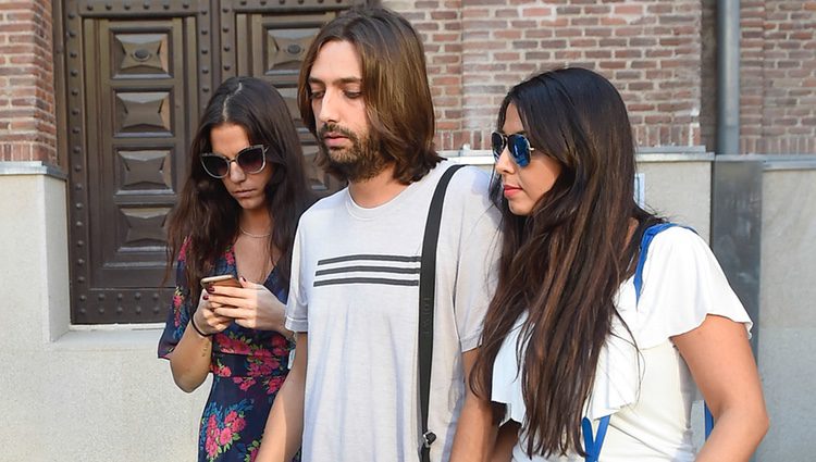 Juan Carmona y Sara Verdasco visitan a Antonio Carmona en el hospital