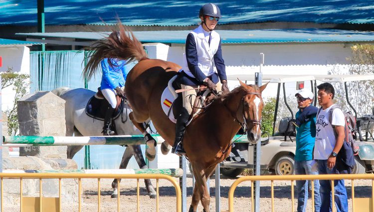 La Infanta Elena montando a caballo en el concurso de hípica del Club de Campo Villa de Madrid