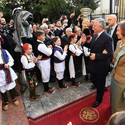 Alejandro de Serbia y la Reina Sofía en la boda de Felipe de Serbia y Danica Marinkovic