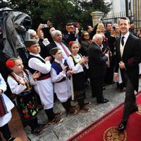 Felipe de Serbia con su madre María da Gloria de Orleáns-Braganza en su boda con Danica Marinkovic