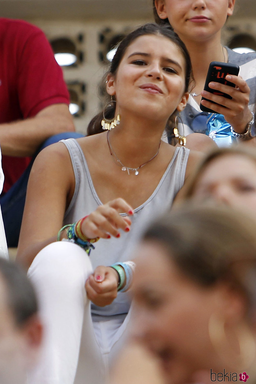 Cayetana Rivera, sonriente en un festejo taurino