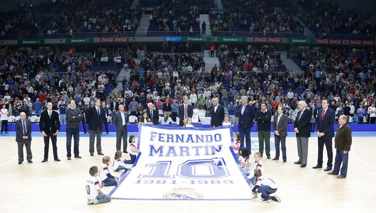 Homenaje al jugador del Real Madrid, Fernando Martín