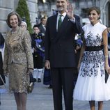 Los Reyes Felipe y Letizia y la Reina Sofía en los Premios Princesa de Asturias 2017