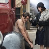 Yon González y Blanca Súarez en la segunda temporada de 'Las chicas del cable'