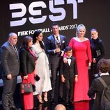 Cristiano Ronaldo con toda su familia en gala de los Premios The Best Fifa 2017