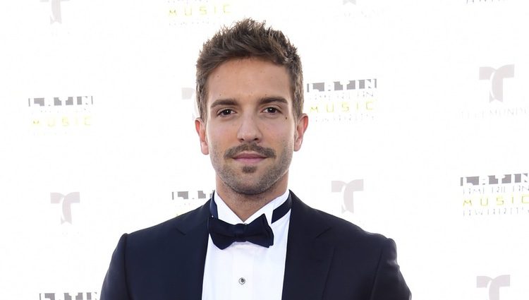 Pablo Alborán en la alfombra roja de los Latin American Music Awards 2017