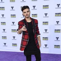 Abraham Mateo en la alfombra roja en los Latin American Music Awards 2017