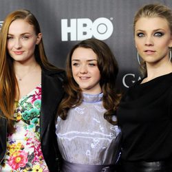 Sophie Turner, Maisie Williams y Natalie Dormer promocionando 'Juego de Tronos'