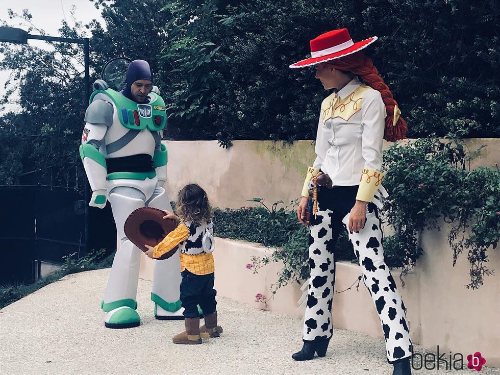 Justin Timberlake y Jessica Biel con su hijo en Halloween 2017