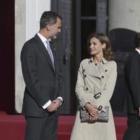 Los Reyes Felipe y Letizia en la recepción oficial al presidente de Israel y su esposa