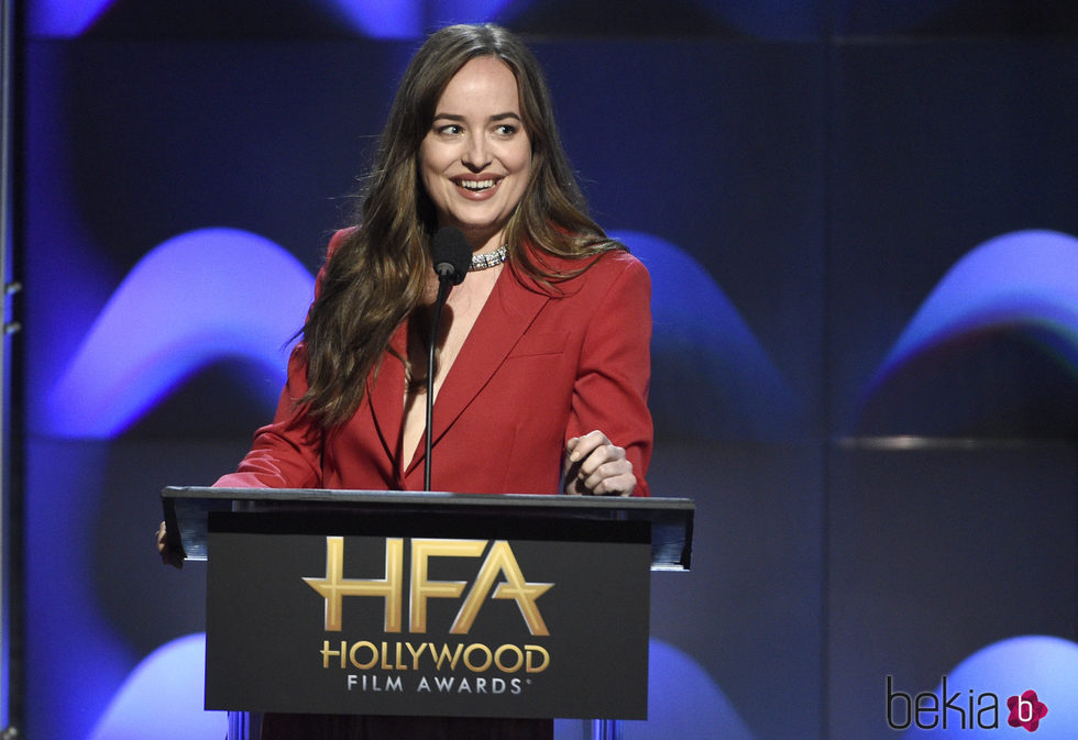 Dakota Johnson en la gala de los Hollywood Film Awards 2017