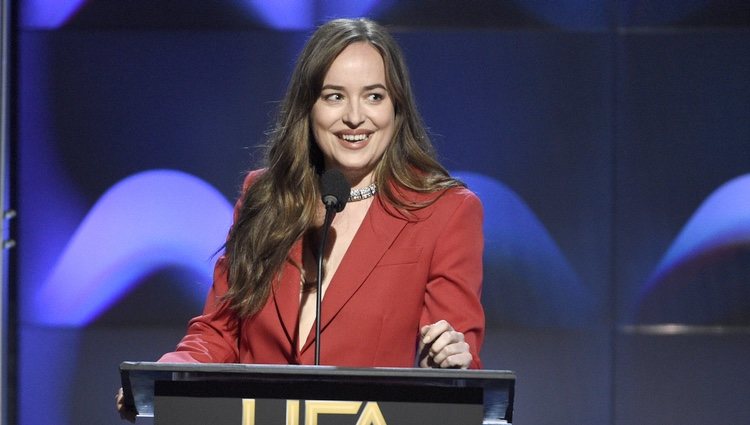 Dakota Johnson en la gala de los Hollywood Film Awards 2017