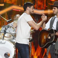 Cepeda cantando con Morat en la Gala 2 de 'Operación Triunfo 2017'