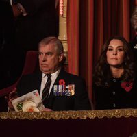 El Duque de York y Kate Middleton en el concierto por el Día del Recuerdo 2017