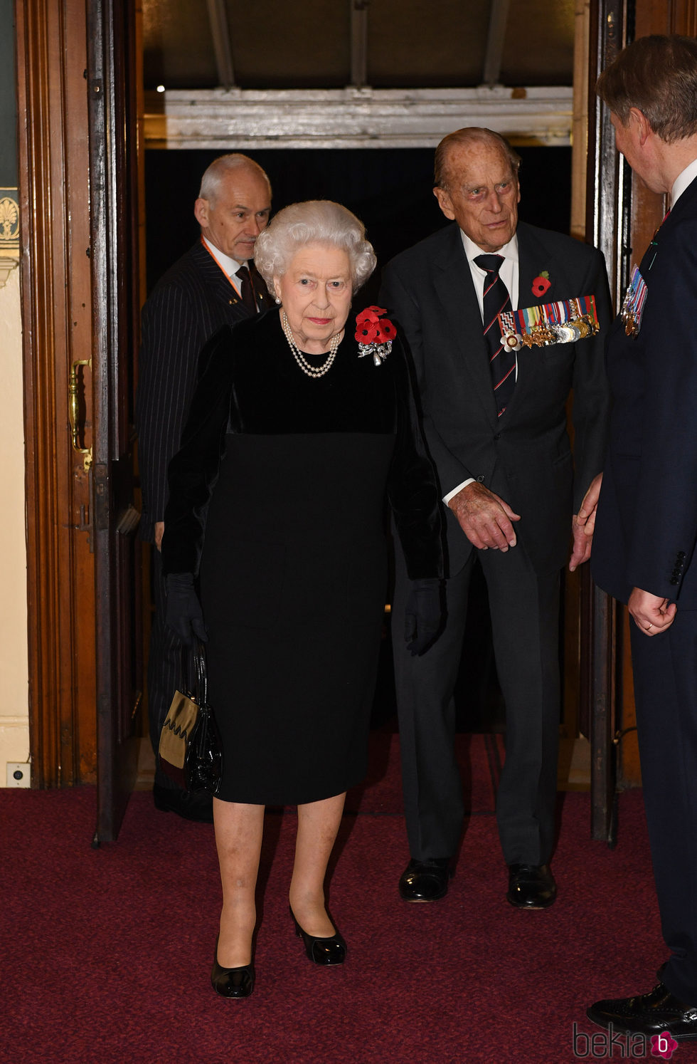 La Reina Isabel y el Duque de Edimburgo en el concierto por el Día del Recuerdo 2017