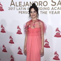 Camila Cabello en la entrega del Premio Persona del Año 2017 de los Grammy Latinos