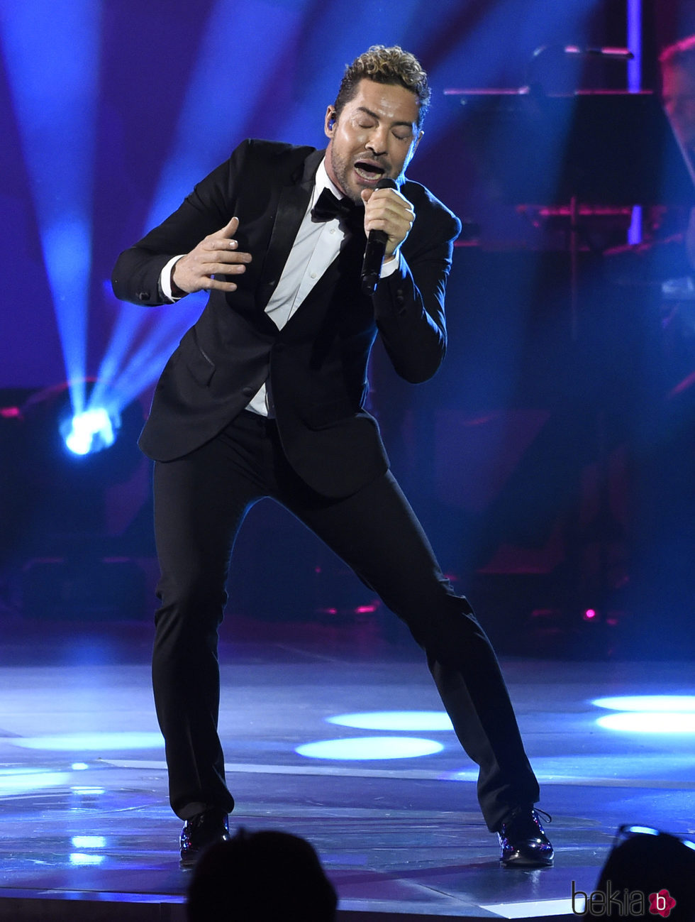 David Bisbal actuando en la entrega del Premio Persona del Año 2017 de los Grammy Latinos