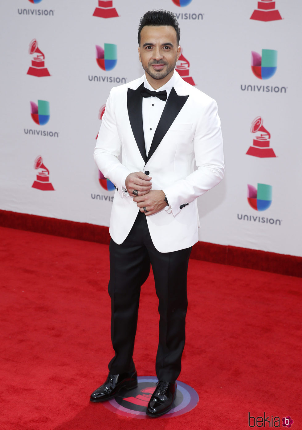 Luis Fonsi en la entrega de los Grammy Latino 2017