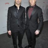 Joe Jonas y Nick Jonas en la gala homenaje a Clint Eastwood en Los Angeles