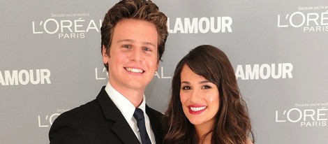 Jonathan Groff y Lea Michele en los premios Glamour de Nueva York