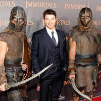 Kellan Lutz en el estreno de 'Los Inmortales' en Los Ángeles