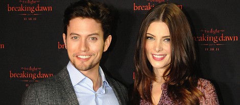 Jackson Rathbone y Ashley Greene promocionan 'Amanecer' en Atlanta