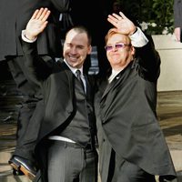 Elton John y David Furnish contrajeron matrimonio 