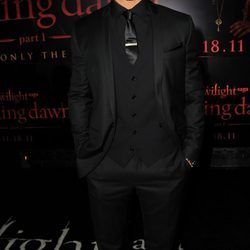 Kellan Lutz en el estreno de 'Amanecer. Parte 1' en Los Ángeles