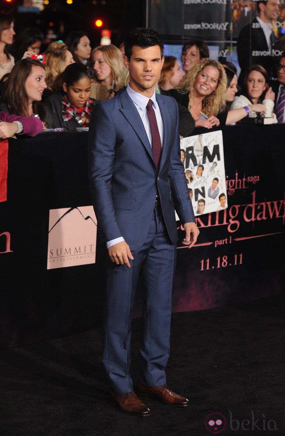 Taylor Lautner en el estreno de 'Amanecer. Parte 1' en Los Ángeles